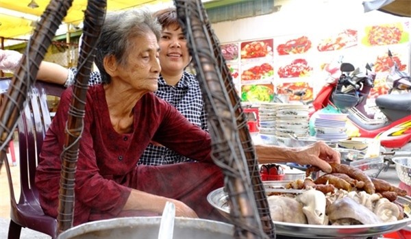 5 quán bình dân siêu nổi tiếng ở quận trung tâm nhất Sài thành