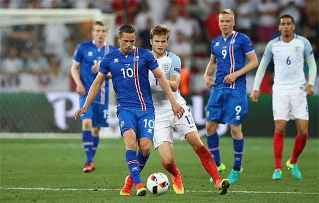 Vì sao tên các tuyển thủ Iceland đều kết thúc với vần son? - Ảnh 3.