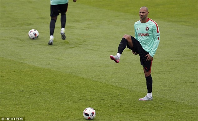 Ronaldo khoe điều khiến Ba Lan phải sợ - Ảnh 6.