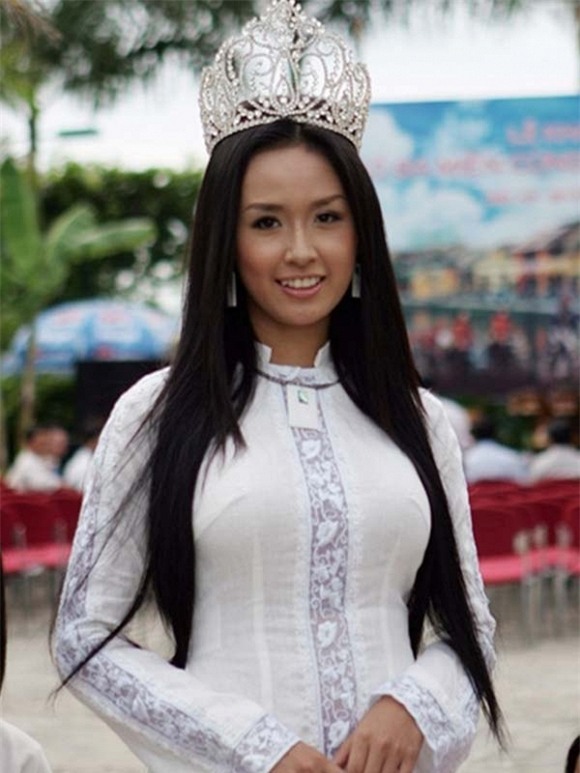 mai phuong thuy