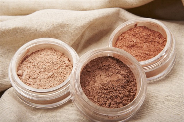 5 sự thật bạn cần biết trước khi makeup - Ảnh 3.