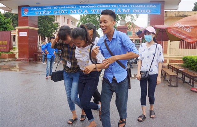 Thi sinh khong duoc lam thu tuc du thi vi mac quan sooc hinh anh 4