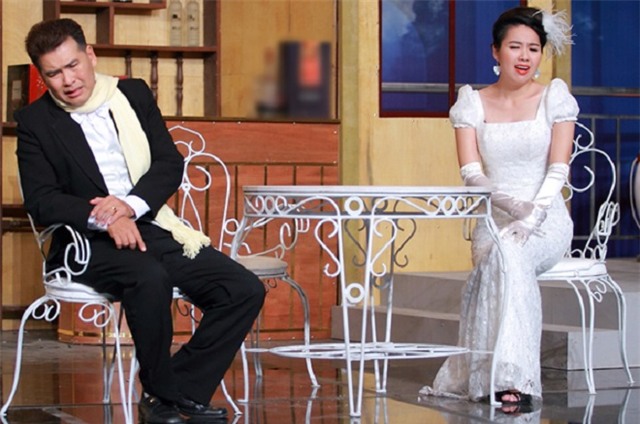 Cuộc tình kỳ lạ của diễn viên cưới vợ lần đầu ở tuổi 51 - Ảnh 2.