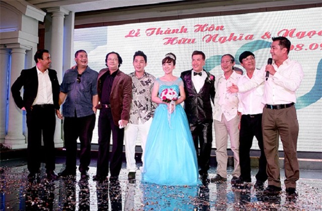 Cuộc tình kỳ lạ của diễn viên cưới vợ lần đầu ở tuổi 51 - Ảnh 3.