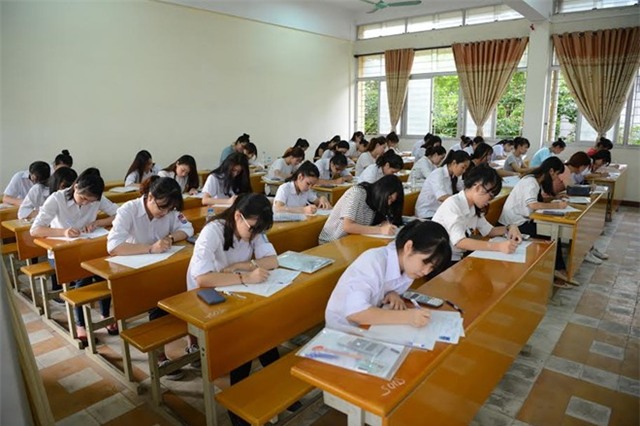 Hai cap sinh doi thi cung phong hinh anh 13