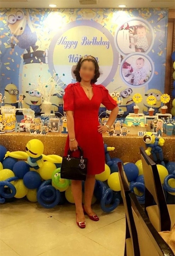 Tiết lộ thân thế cực