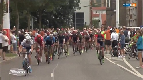 Đắng lòng: VĐV mừng quá sớm, đang nhất hóa bét - 2