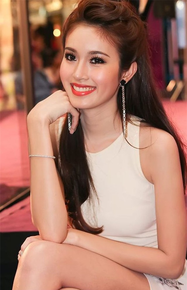 huong giang dep hon 2 my nu chuyen gioi hot nhat chau a? hinh anh 13