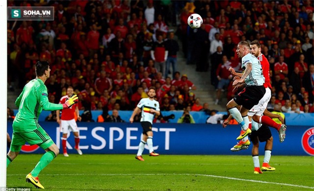 Gareth Bale lặng tiếng, Wales ngược dòng gửi Quỷ đỏ về nước - Ảnh 3.