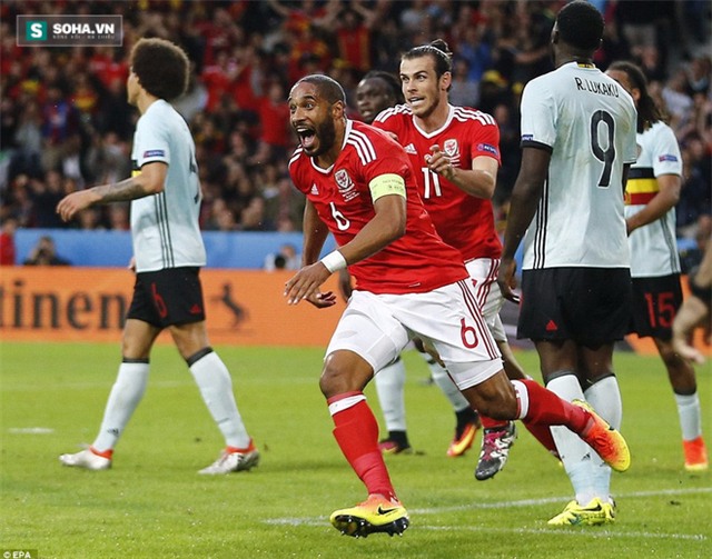 Gareth Bale lặng tiếng, Wales ngược dòng gửi Quỷ đỏ về nước - Ảnh 8.