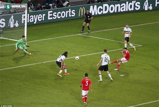 Gareth Bale lặng tiếng, Wales ngược dòng gửi Quỷ đỏ về nước - Ảnh 9.