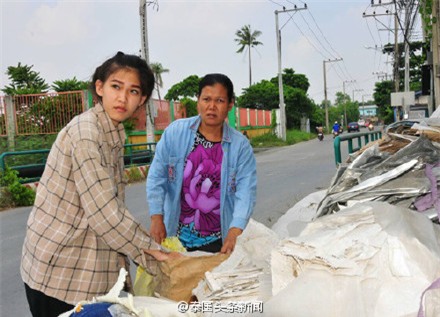 Nàng hoa hậu Thái từng quỳ dưới chân người mẹ nhặt rác giờ ra sao? - Ảnh 8.