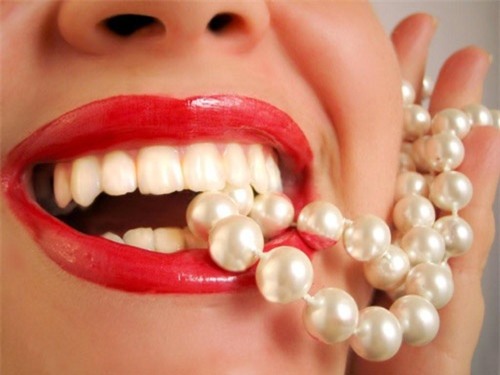 4 loại thực phẩm giúp răng trắng sáng