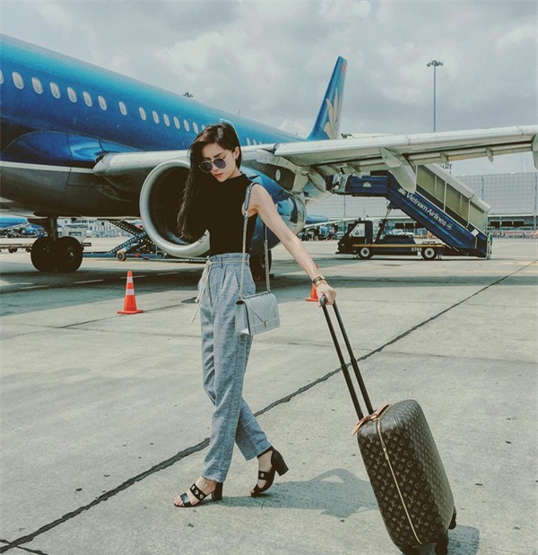 Hoa hậu Kỳ Duyên thực sự là tín đồ của quần âu lửng