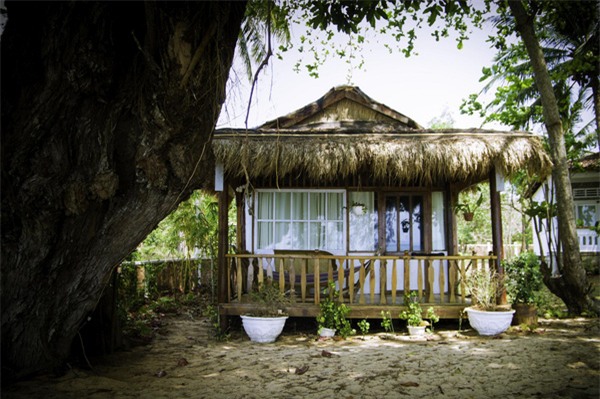 Bamboo Cottage & Restaurant