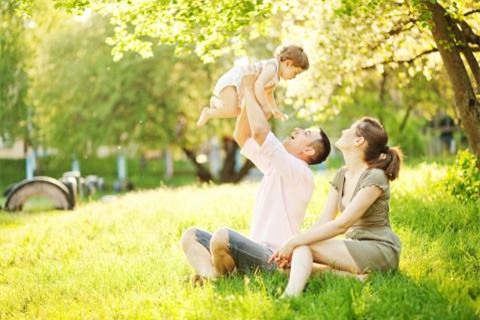 Thu nhập, 72 triệu/tháng, nhà thuê, chung cư cao cấp, thuê nhà, chi phí, chi tiêu, tiết kiệm, mua nhà