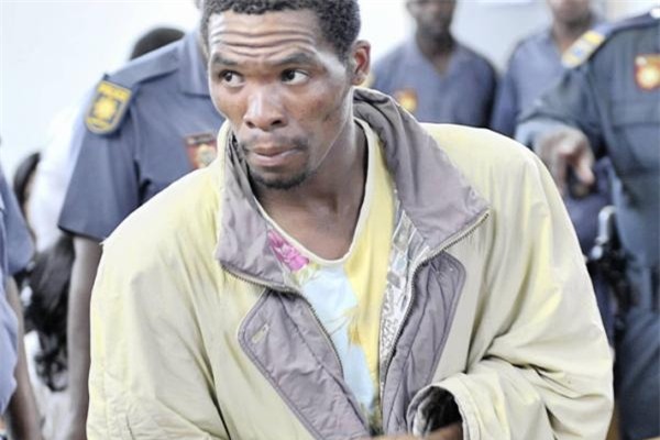 giả mạo, đóng giả, lừa đảo, tội lừa đảo, danh ca, nam danh ca, Nam Phi