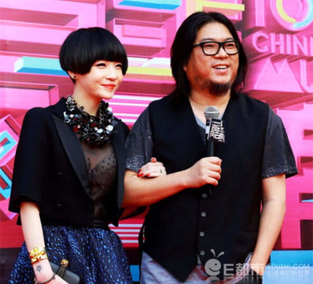 Chuyện tình yêu showbiz Hoa ngữ: Tình cũ của người này trở thành nửa kia của kẻ khác - Ảnh 1.