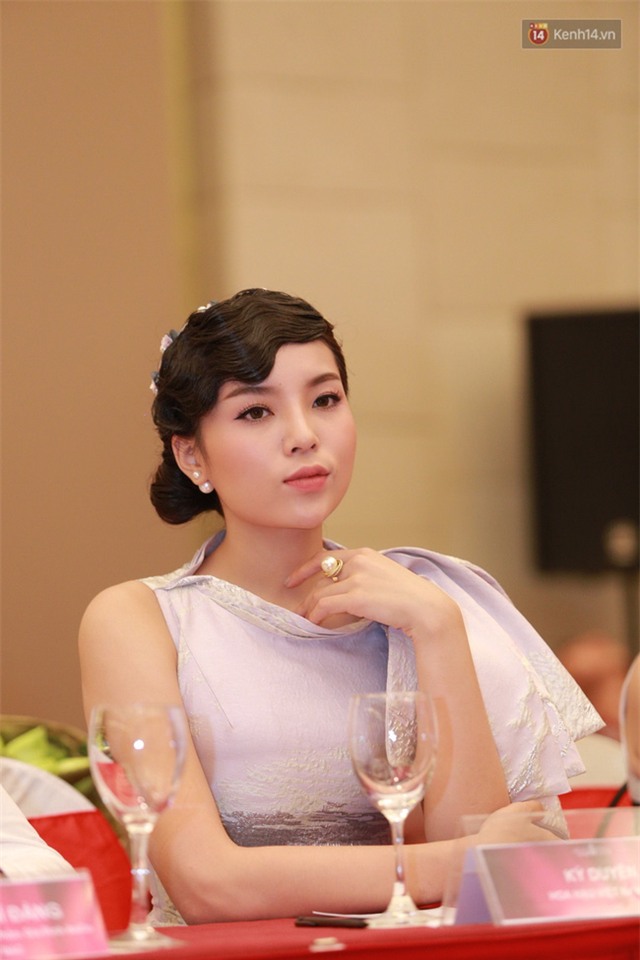 Kỳ Duyên lên tiếng xin lỗi vì tới trễ tại sự kiện họp báo HHVN 2016 - Ảnh 4.