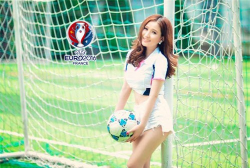 hot girl ivy tung “anh nong” co vu ronaldo “xe luoi” xu wales hinh anh 5