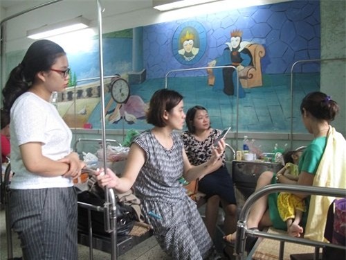 nhieu me tu nguyen den vien cho be 14 thang nang 3,5kg bu hinh anh 6