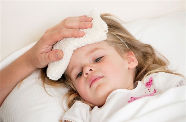 Nguy hiểm chết người vì áp dụng cách chữa bệnh truyền miệng - Ảnh 2.