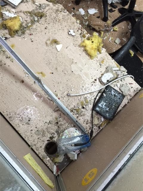 cột thu phát sóng, cột thu phát sóng bị đổ