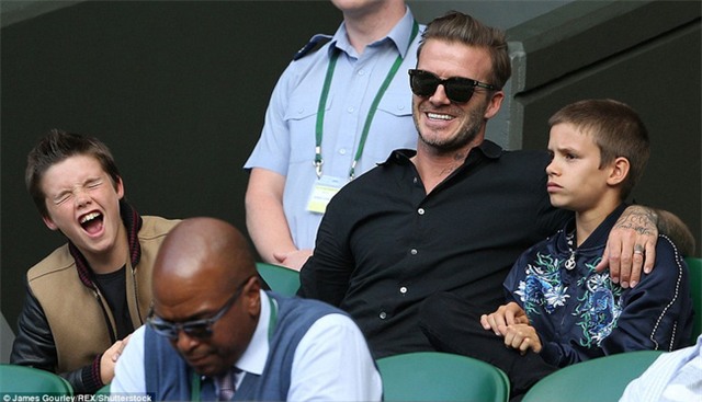 41 tuổi và có 4 con, David Beckham vẫn là ông bố đẹp trai vạn người mê - Ảnh 1.