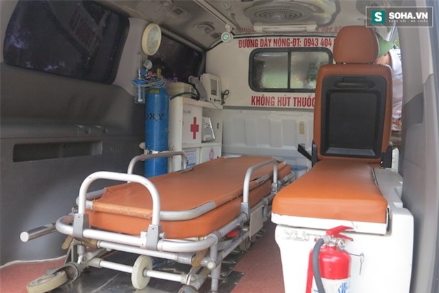 Tài xế vụ bảo vệ chặn xe cứu thương: Tôi không hú còi - Ảnh 3.