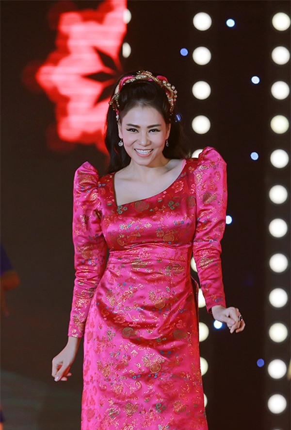 vay ao dat tien nhung van