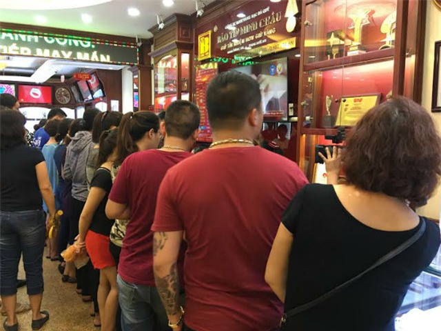 tra loi duoc ba cau hoi, hay quyet dinh mua vang hinh anh 2