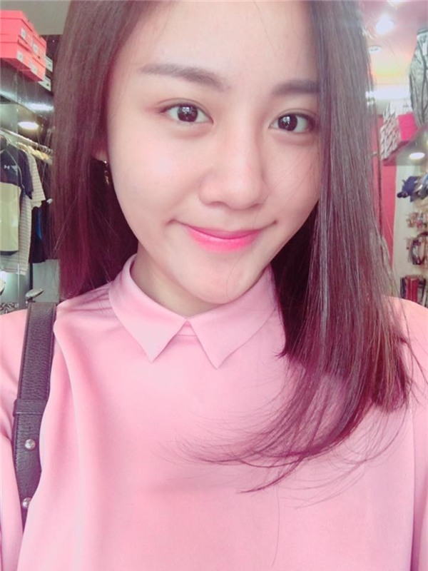 Văn Mai Hương đẹp tinh khôi khi không can thiệp bất kì phương pháp trang điểm nào cho đôi mắt. - Tin sao Viet - Tin tuc sao Viet - Scandal sao Viet - Tin tuc cua Sao - Tin cua Sao