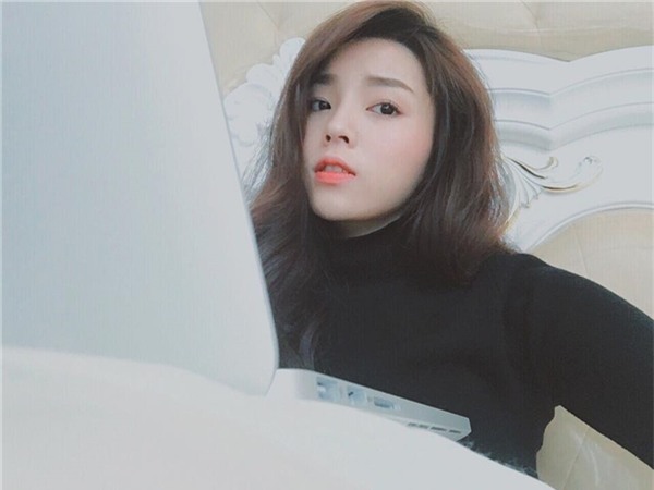 Hình ảnh đời thường của Kỳ Duyên được yêu thích hơn cả khi xúng xính quần áo đầu tóc trang điểm lồng lộn dự sự kiện - Tin sao Viet - Tin tuc sao Viet - Scandal sao Viet - Tin tuc cua Sao - Tin cua Sao