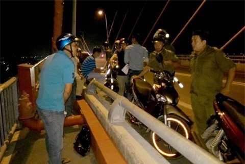 nan y, bé gái, tự tử, thư tuyệt mệnh, Kiên Giang, bài thơ