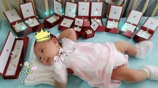 Chùm ảnh: Sự chênh lệch giàu nghèo khủng khiếp đang ngày một gia tăng khiến người ta không khỏi xót xa - Ảnh 18.