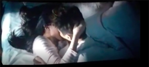 Lộ cảnh "nóng" táo bạo của Lưu Diệc Phi trong phim mới - 2