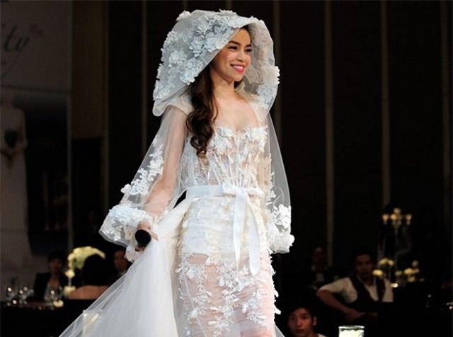 ne phuc trinh catwalk cua bo 3 giam khao the face hinh anh 2