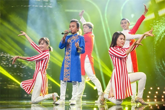 Khan gia xuc dong truoc phan ung cua me Ho Van Cuong hinh anh 1