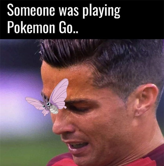Anh vui ve chu buom dau tren mat Ronaldo hinh anh 2