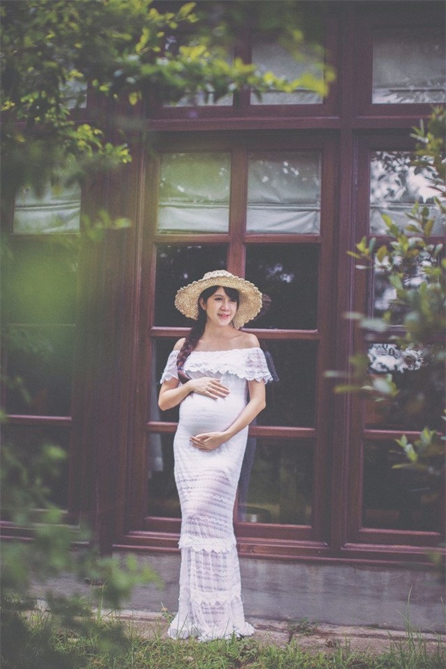 Vo Ly Hai khoe bung bau 9 thang truoc khi lam bon hinh anh 6