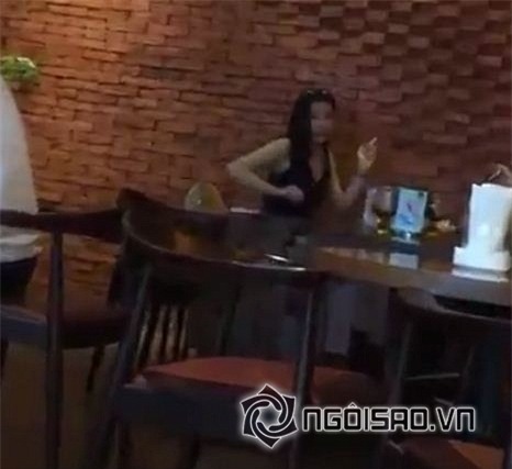 Hoa hậu Kỳ Duyên hút thuốc lá  3