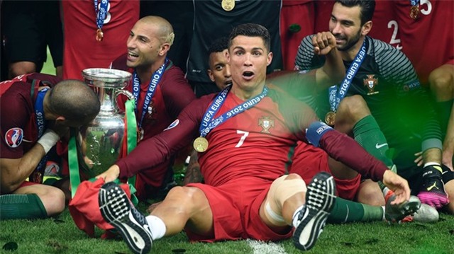 HLV Lê Thụy Hải: Sai lầm của Pháp là đã... khiến CR7 rời sân - Ảnh 2.