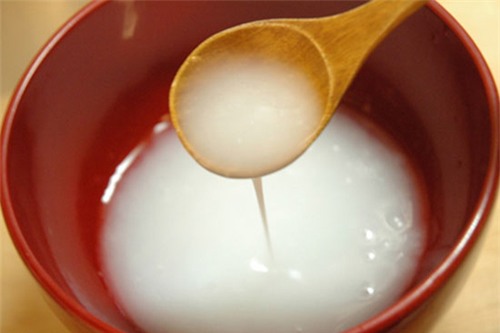 cach-lam-trang-da-bang-nuoc-da-don-gian-va-tiet-kiem