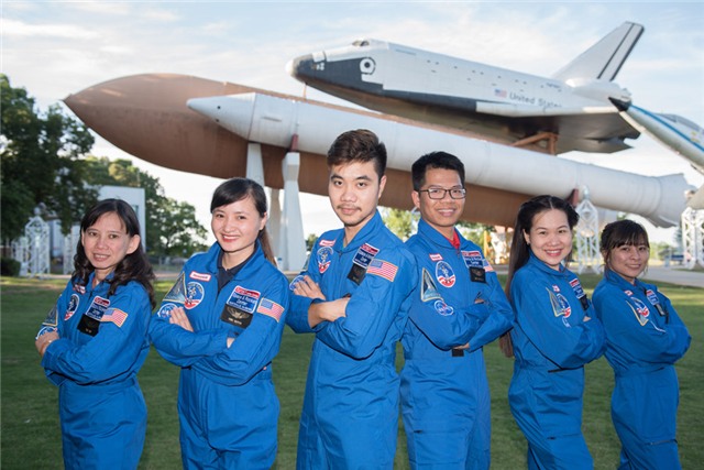 Mai Thị Kim Tuyến, HESA, USSRC, cô giáo 9x, giả định không gian vũ trụ