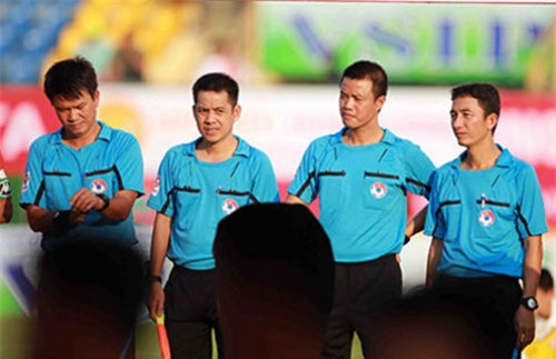 Trọng tài V-League bị lên án quá nhiều! - 1