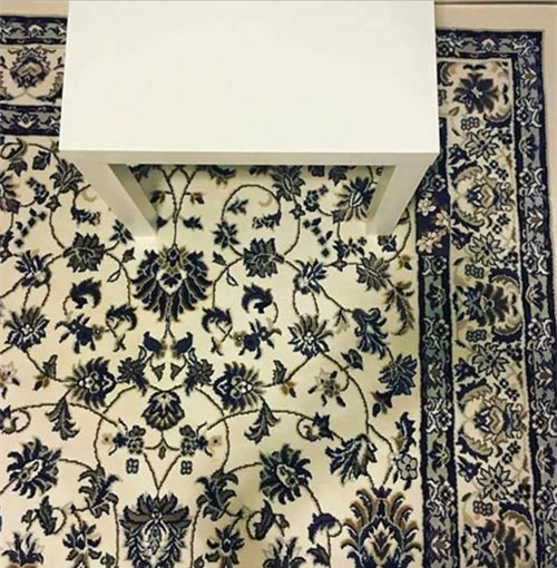 cau do khien nguoi dung facebook phat dien: ban co tim ra chiec iphone trong buc anh? - 1