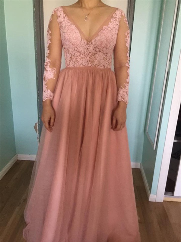 Có ý tốt mua váy online ủng hộ bạn, cô gái vẫn nhận