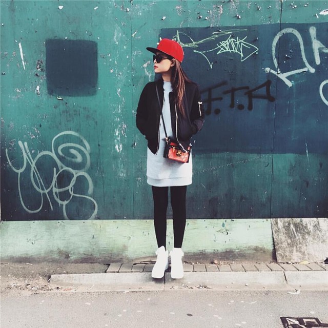 hoang thuy linh va vinh thuy bi mat mac thoi trang doi cuc tinh cam - 1