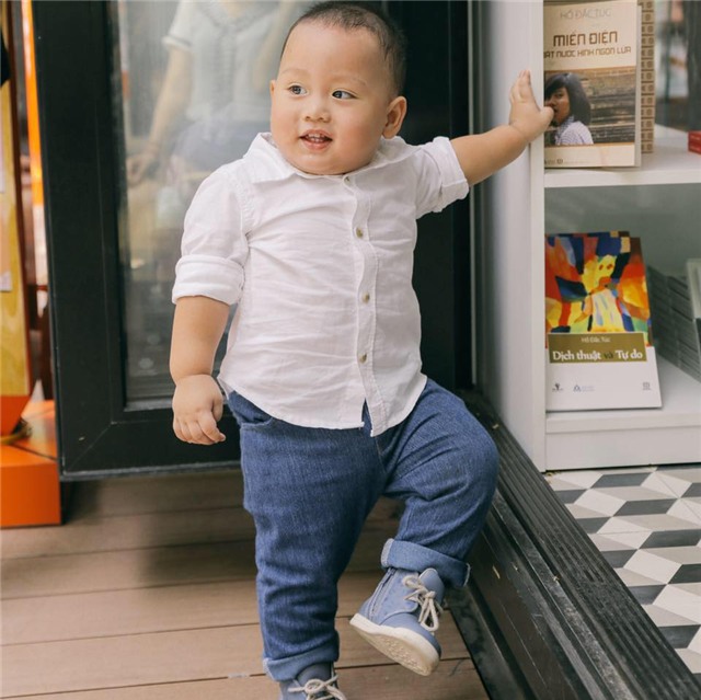 cach nuoi con sinh non thanh beo khoe cua bo me be '15 thang len dinh fansipan' - 1