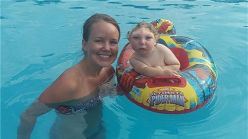 gap lai em be ky dieu sinh ra voi nua hop so chan dong the gioi - 8